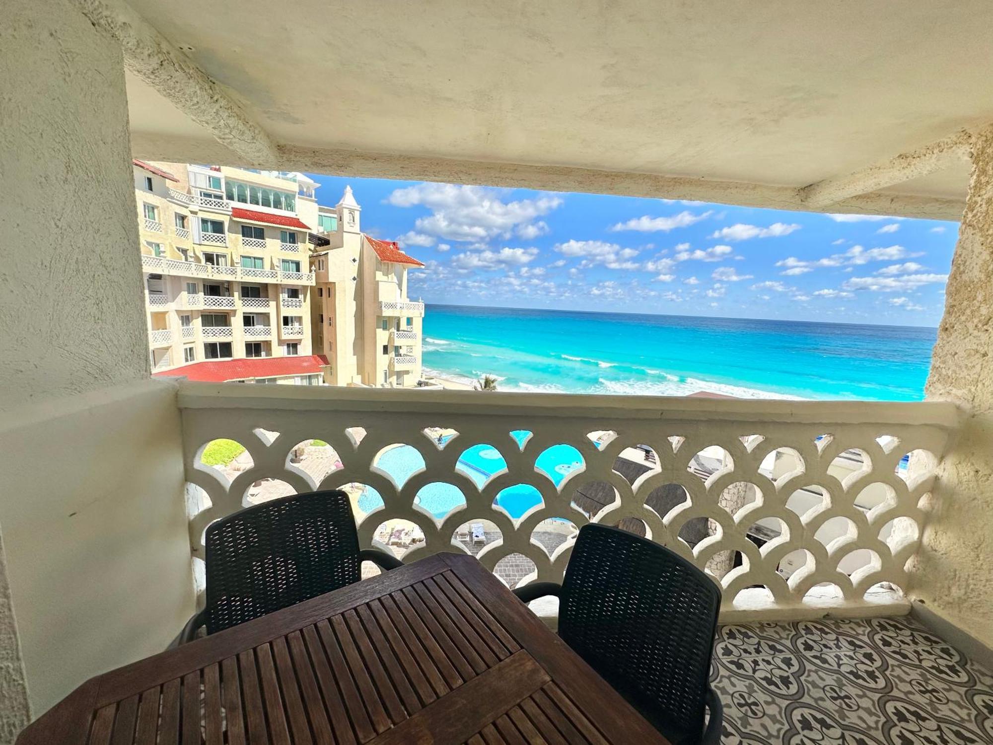 Cancun Plaza - Best Beach Екстер'єр фото