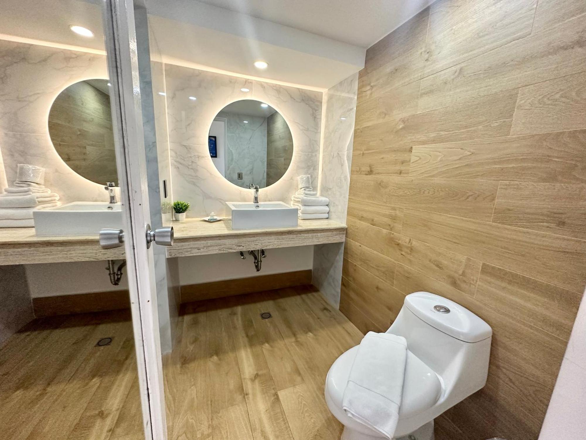 Cancun Plaza - Best Beach Екстер'єр фото